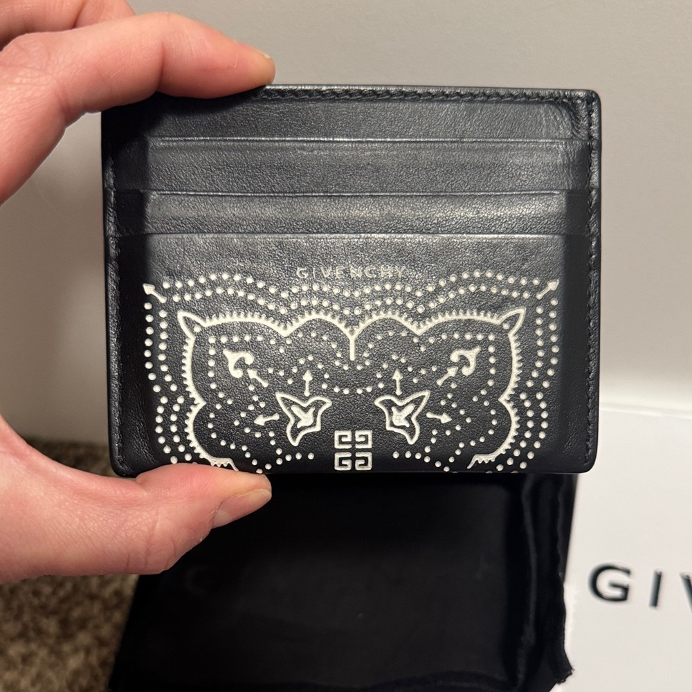 Givenchy Black and White Card Holder - Picture 5 of 9